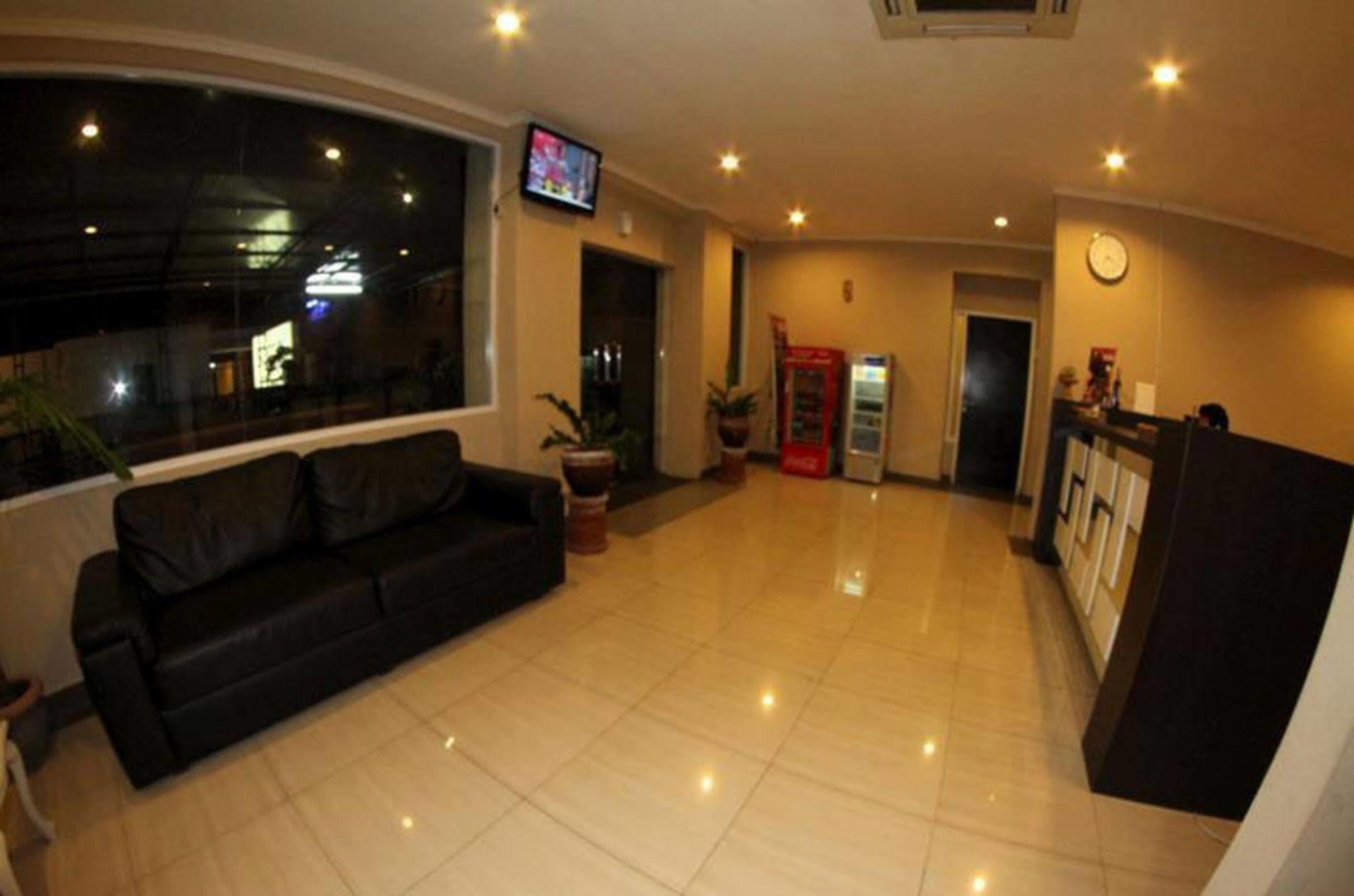 Saimai Residence Kuta  Exterior photo